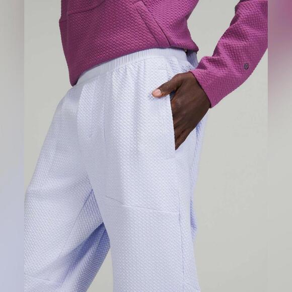 Lululemon At Ease Jogger
Pastel Blue - Picture 2 of 9